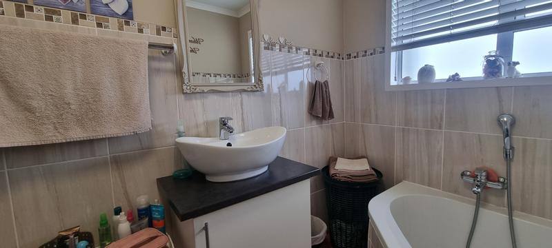 4 Bedroom Property for Sale in Tergniet Western Cape